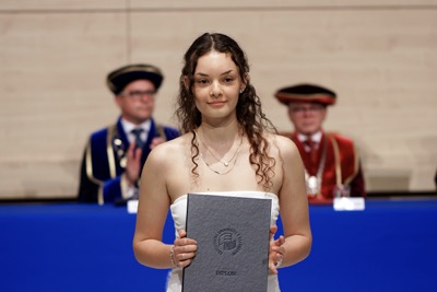 Blahoželáme čerstvým absolventom Ekonomickej univerzity v Bratislave - Promócie 2024