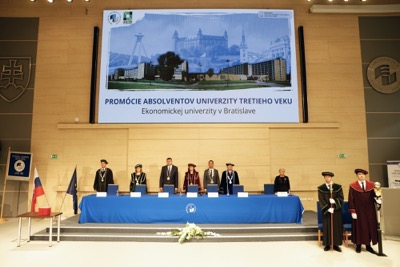 Promócie v akademickom roku 2023/2024 začala Univerzita tretieho veku Ekonomickej univerzity v Bratislave