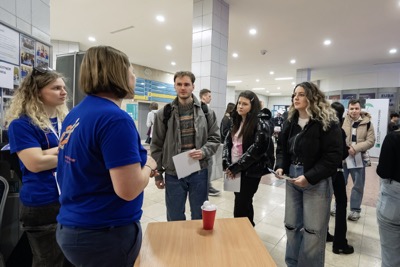 Úspešný Job Fair 2025 na EUBA: Študenti nakopli svoju kariéru